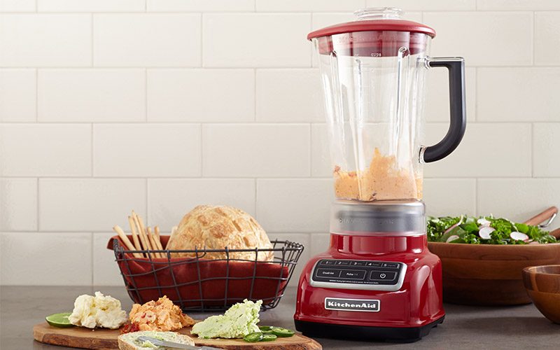 Bring color into your kitchen with the diamond blender from KitchenAid