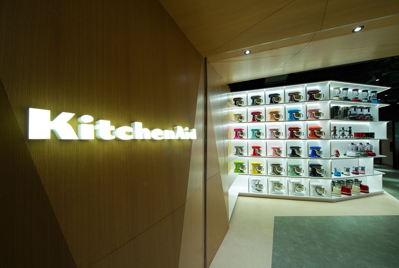 Recieve a free 10-piece KitchenAid® Cookware Set today Recieve a free 10-piece KitchenAid® Cookware Set today
